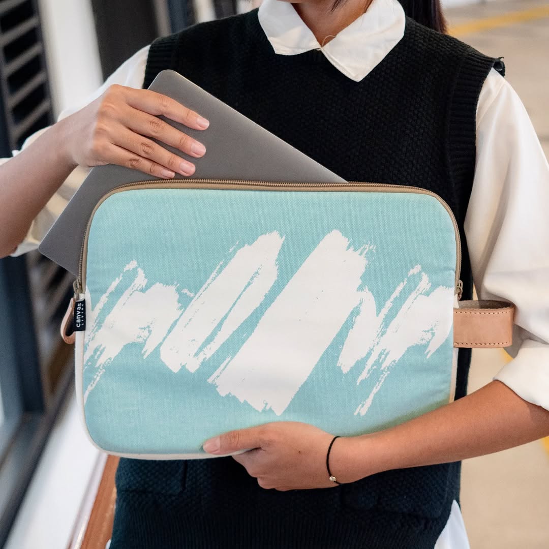 • daily journals •always carry practically and comfortably. stay active, on the move, while achieving goals 🖋️#yourlifeisyourcanvas#slowmadeinIndonesia (2)